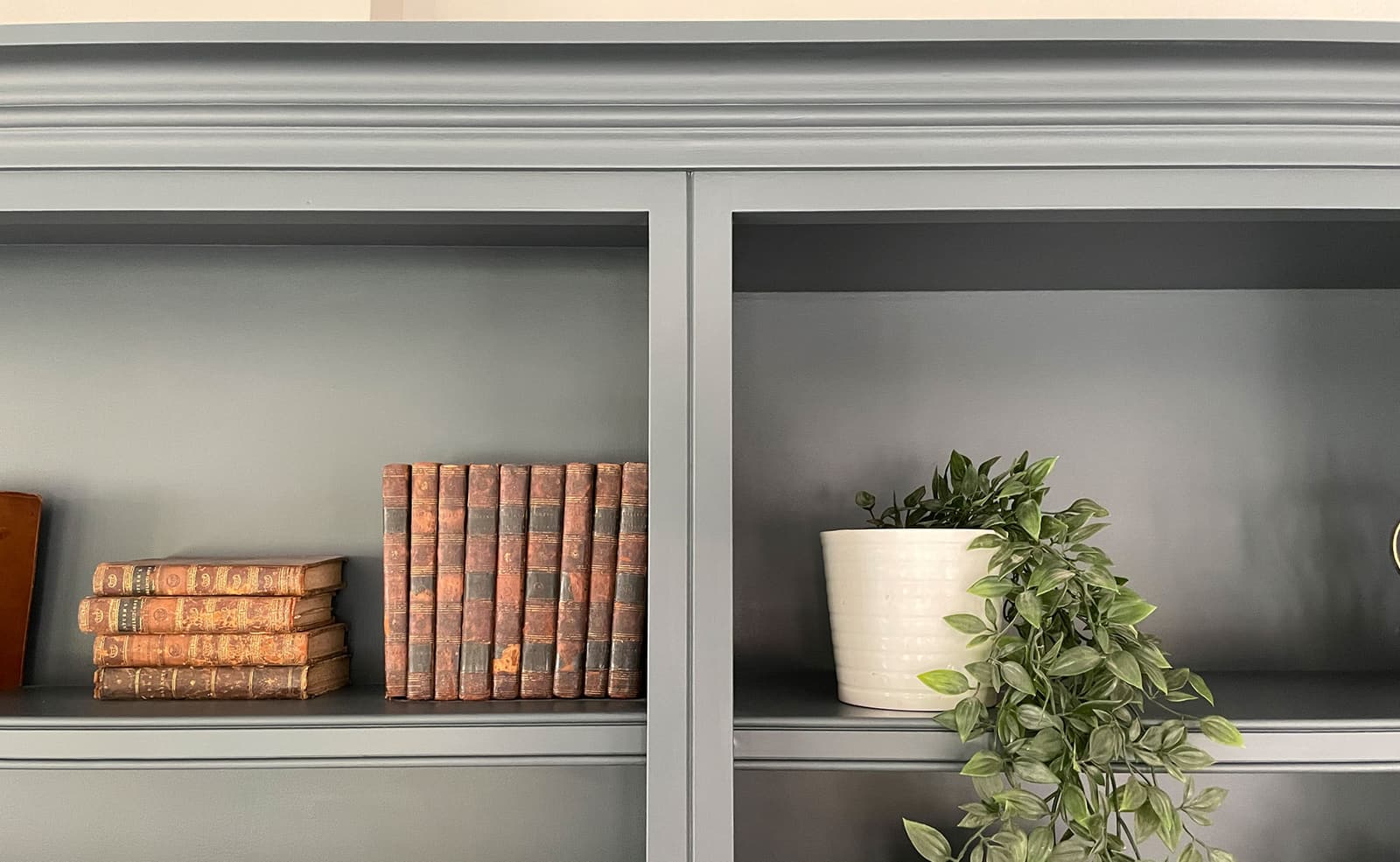Bespoke TV media display unit by Rao Furniture